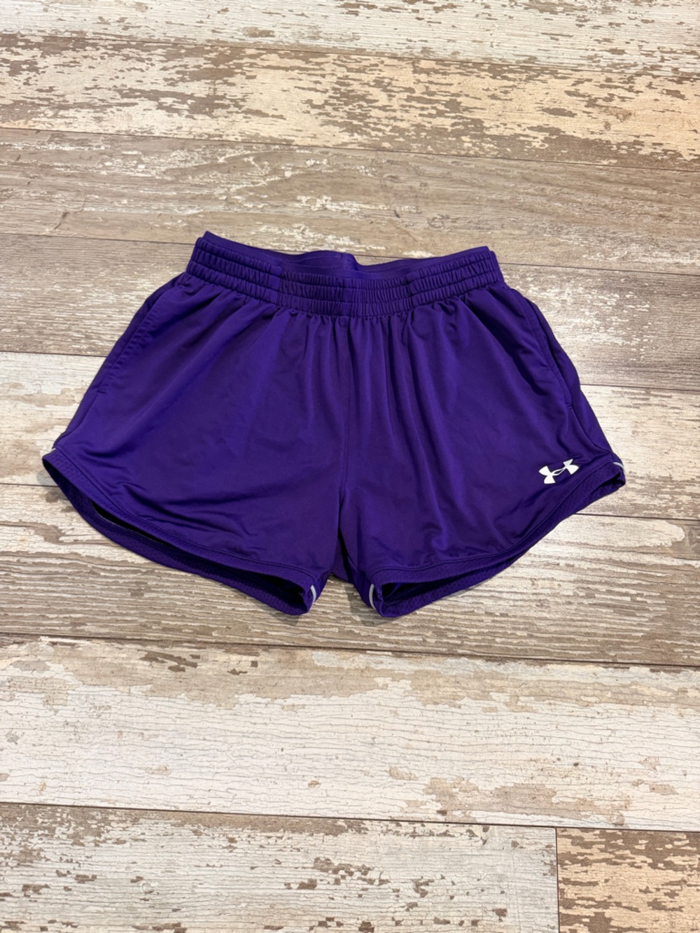 Under Armour Women's Vibrant Purple Athletic Shorts With Pockets Size XS